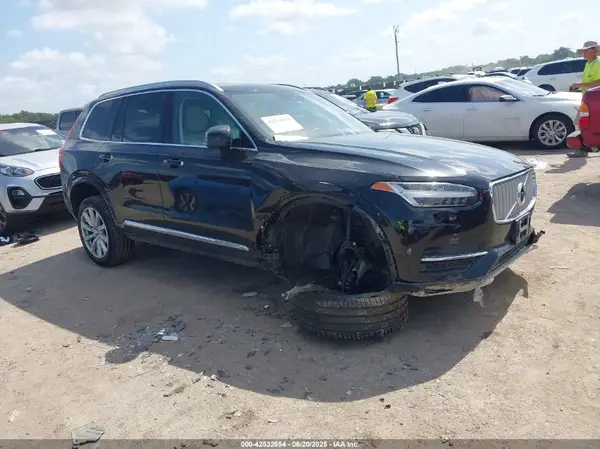 YV4A22PLXG1030313 2016 VOLVO XC90 - Image 1
