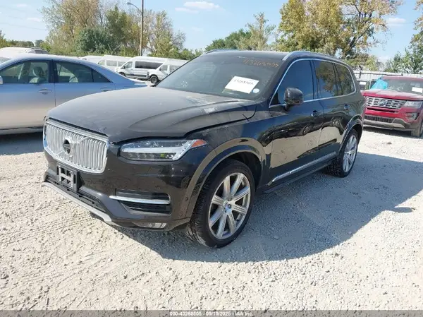 YV4A22PLXG1044048 2016 VOLVO XC90 - Image 2