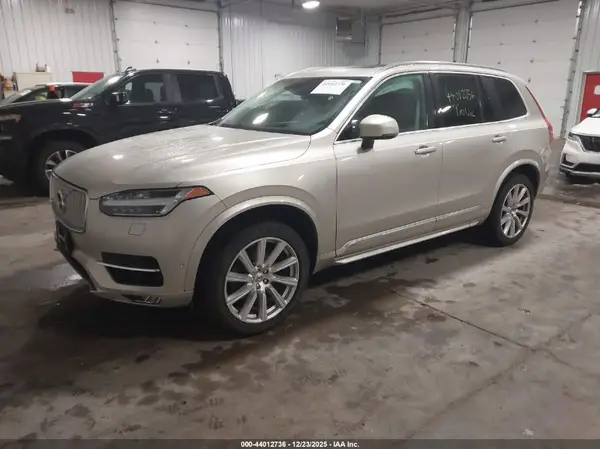 YV4A22PLXG1050769 2016 VOLVO XC90 - Image 2