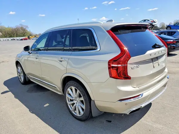 YV4A22PLXG1062839 2016 VOLVO XC90 - Image 2