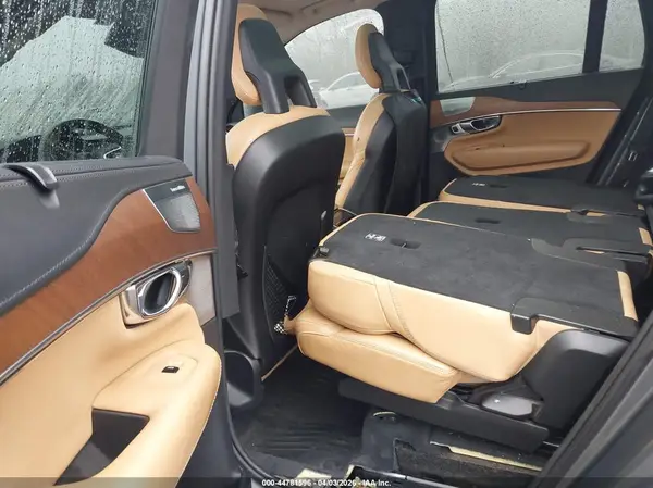 YV4A22PLXG1091788 2016 VOLVO XC90 - Image 8