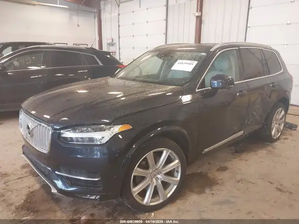 YV4A22PLXH1154244 2017 VOLVO XC90 - Image 2