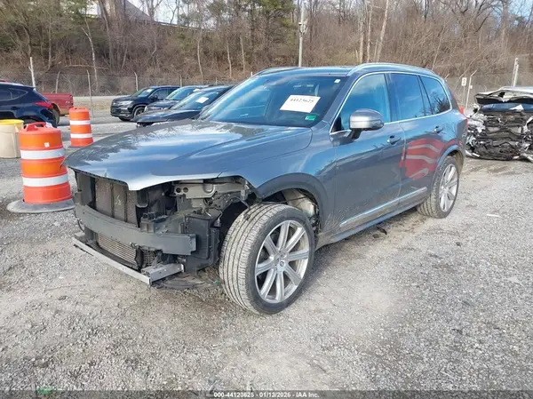 YV4A22PLXH1163543 2017 VOLVO XC90 - Image 2