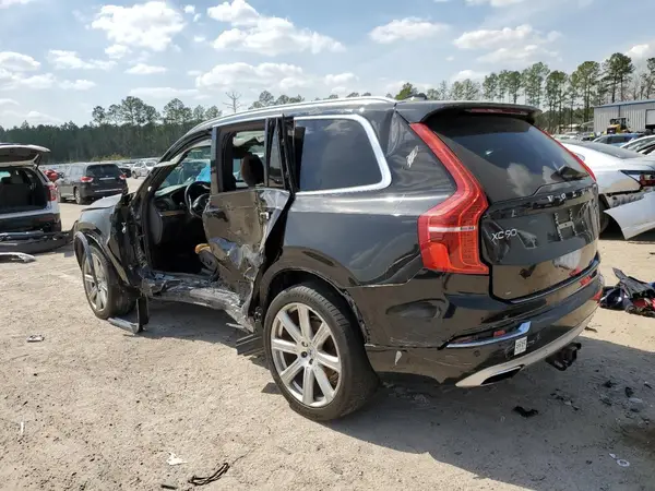 YV4A22PLXJ1192434 2018 VOLVO XC90 - Image 2