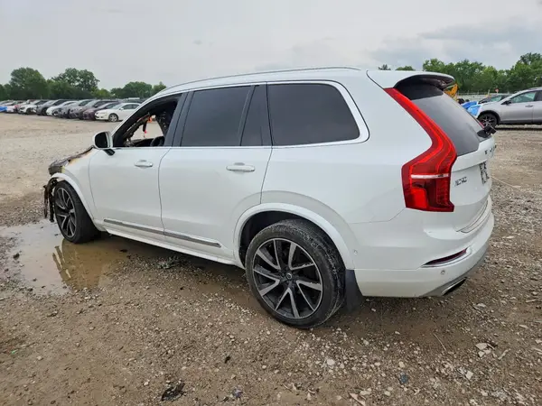 YV4A22PLXJ1195933 2018 VOLVO XC90 - Image 2