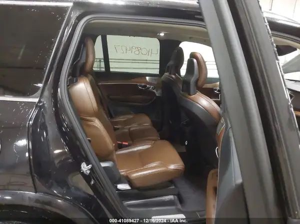 YV4A22PLXJ1214349 2018 VOLVO XC90 - Image 8