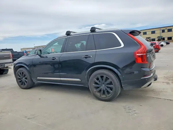 YV4A22PLXJ1215940 2018 VOLVO XC90 - Image 2