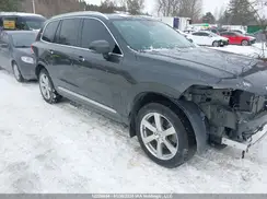 YV4A22PLXJ1337682 2018 VOLVO XC90