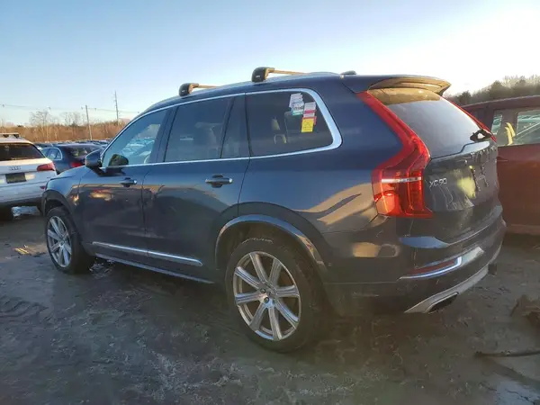 YV4A22PLXJ1368379 2018 VOLVO XC90 - Image 2