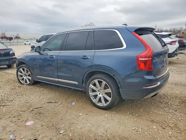 YV4A22PLXK1442899 2019 VOLVO XC90 - Image 2
