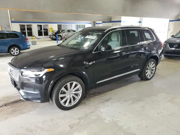 YV4A22PLXK1511820 2019 VOLVO XC90 - Image 1