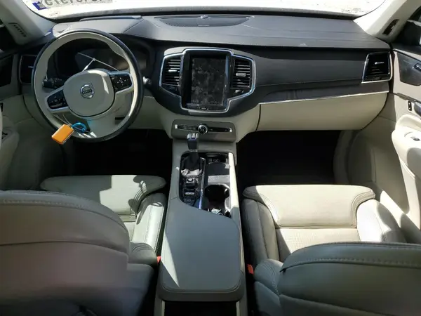 YV4A22PLXM1702592 2021 VOLVO XC90 - Image 8