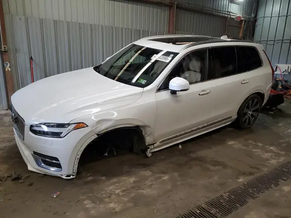 YV4A22PLXM1767880 2021 VOLVO XC90 - Image 1