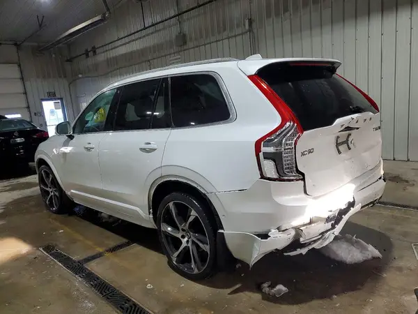 YV4A22PM0H1121620 2017 VOLVO XC90 - Image 2
