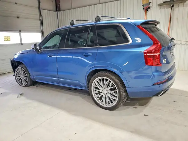 YV4A22PM0H1137445 2017 VOLVO XC90 - Image 2