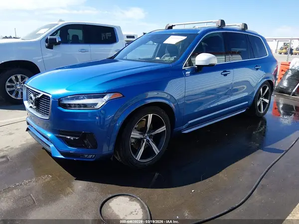 YV4A22PM0J1194041 2018 VOLVO XC90 - Image 2