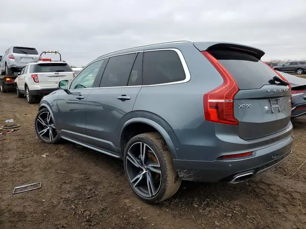 YV4A22PM0K1432939 2019 VOLVO XC90 - Image 2