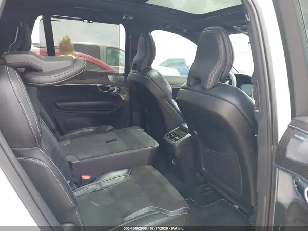YV4A22PM0K1439342 2019 VOLVO XC90 - Image 8