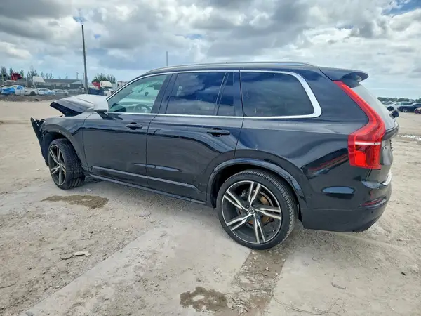 YV4A22PM0K1452303 2019 VOLVO XC90 - Image 2