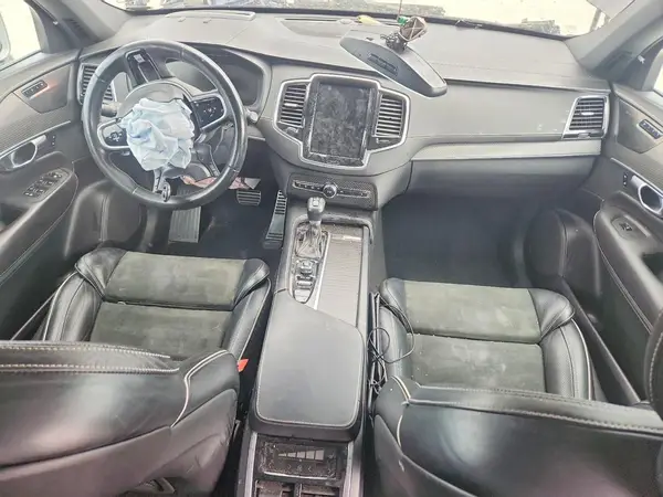 YV4A22PM0K1452303 2019 VOLVO XC90 - Image 8