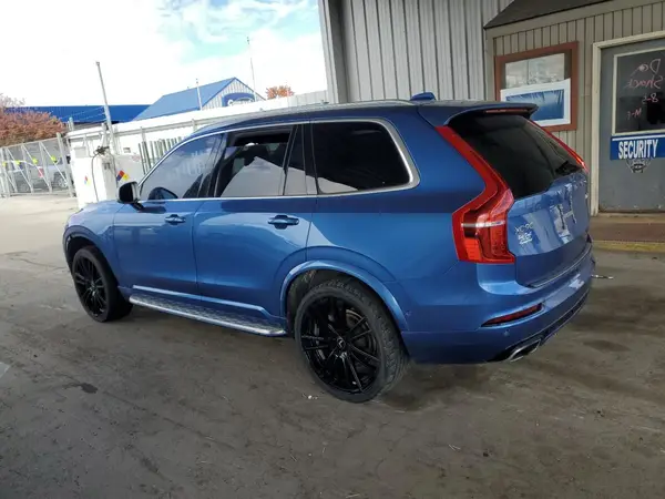 YV4A22PM1G1045694 2016 VOLVO XC90 - Image 2