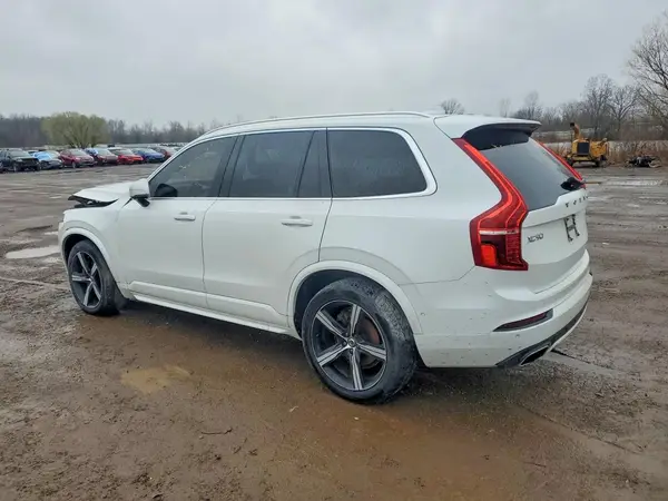 YV4A22PM1G1067078 2016 VOLVO XC90 - Image 2