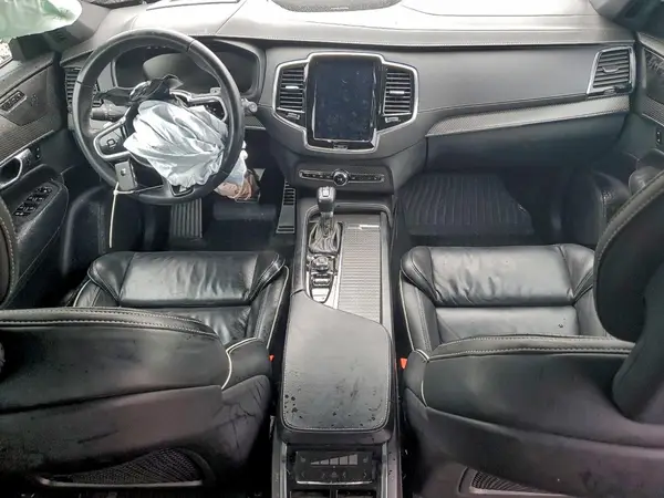 YV4A22PM1L1610617 2020 VOLVO XC90 - Image 8