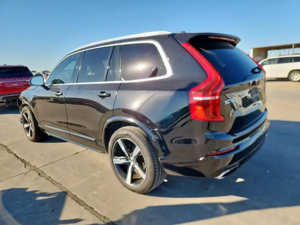 YV4A22PM2G1054758 2016 VOLVO XC90 - Image 2