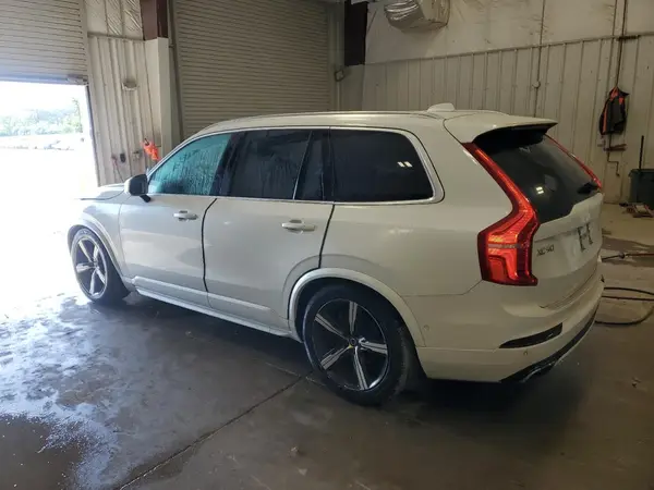 YV4A22PM2G1073259 2016 VOLVO XC90 - Image 2