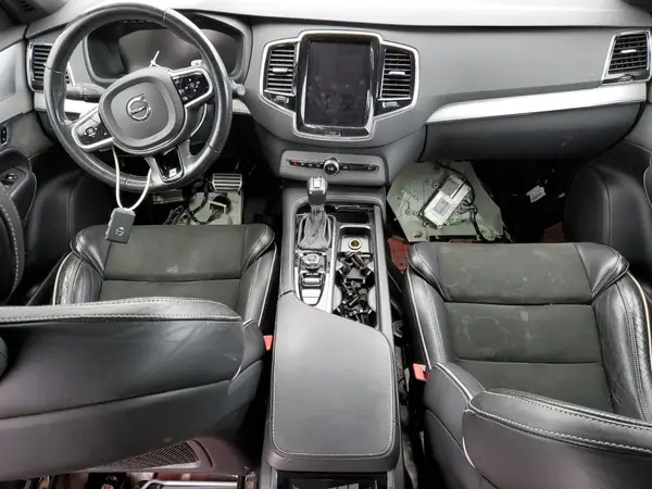 YV4A22PM2H1141397 2017 VOLVO XC90 - Image 8
