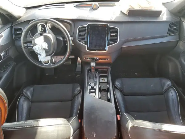 YV4A22PM2K1465134 2019 VOLVO XC90 - Image 8
