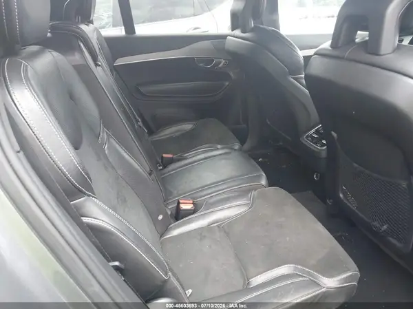 YV4A22PM3H1137245 2017 VOLVO XC90 - Image 8