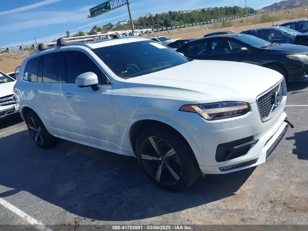 YV4A22PM3K1418016 2019 VOLVO XC90 - Image 1