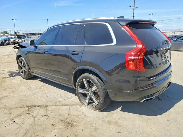 YV4A22PM3K1431445 2019 VOLVO XC90 - Image 2
