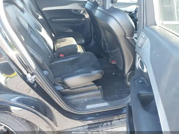 YV4A22PM4G1048847 2016 VOLVO XC90 - Image 8