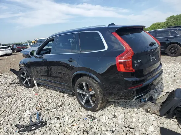 YV4A22PM4H1137559 2017 VOLVO XC90 - Image 2