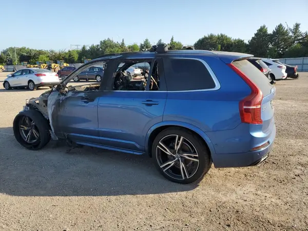 YV4A22PM4H1145306 2017 VOLVO XC90 - Image 2