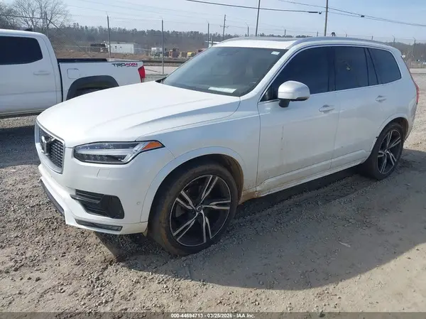 YV4A22PM5G1049182 2016 VOLVO XC90 - Image 2