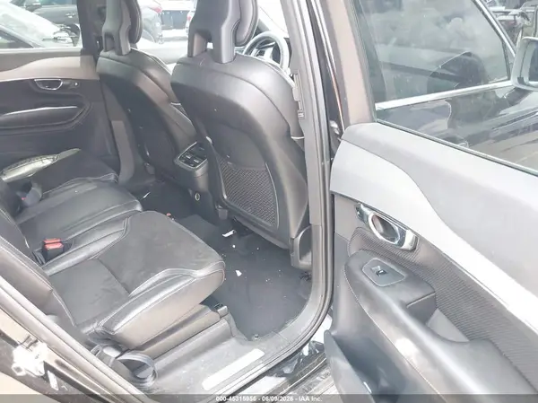 YV4A22PM5G1057993 2016 VOLVO XC90 - Image 8