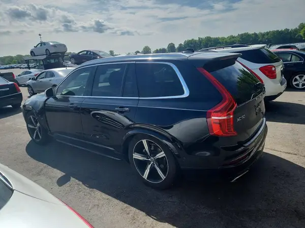 YV4A22PM5H1136808 2017 VOLVO XC90 - Image 2