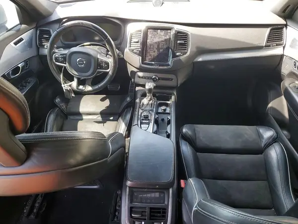 YV4A22PM5J1208872 2018 VOLVO XC90 - Image 8