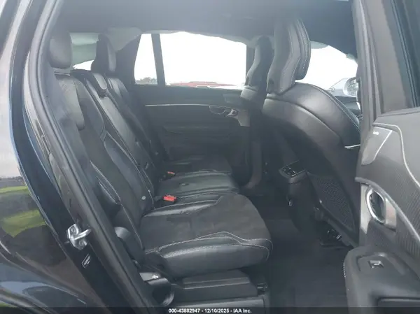 YV4A22PM5K1448778 2019 VOLVO XC90 - Image 8