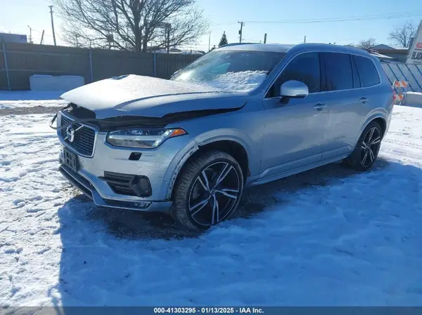YV4A22PM5K1469243 2019 VOLVO XC90 - Image 2
