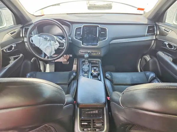 YV4A22PM5K1473809 2019 VOLVO XC90 - Image 8