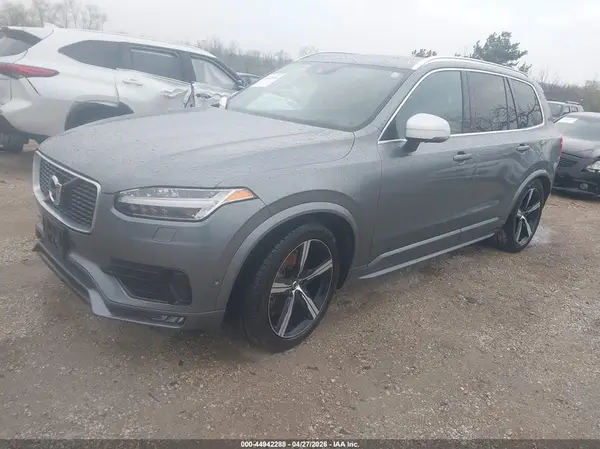 YV4A22PM5K1476502 2019 VOLVO XC90 - Image 2