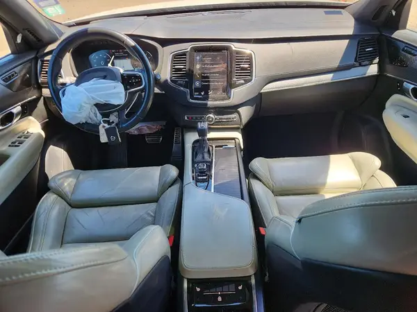 YV4A22PM5L1534223 2020 VOLVO XC90 - Image 8