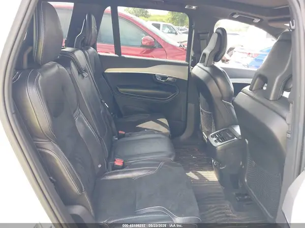 YV4A22PM6G1057825 2016 VOLVO XC90 - Image 8