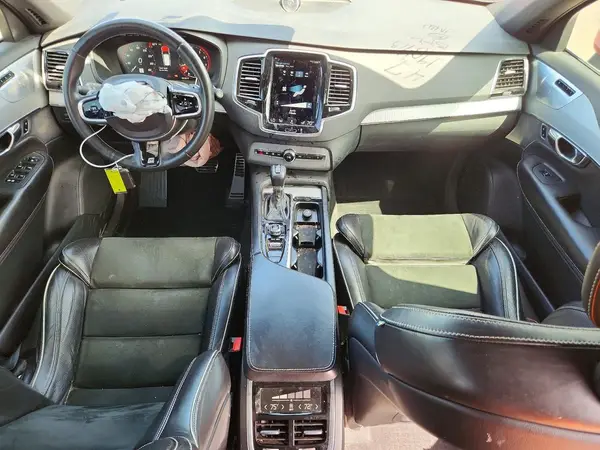 YV4A22PM6G1081669 2016 VOLVO XC90 - Image 8