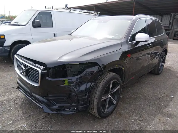 YV4A22PM6K1480039 2019 VOLVO XC90 - Image 2