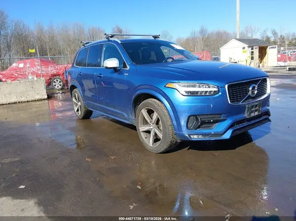 YV4A22PM7G1039558 2016 VOLVO XC90 - Image 1